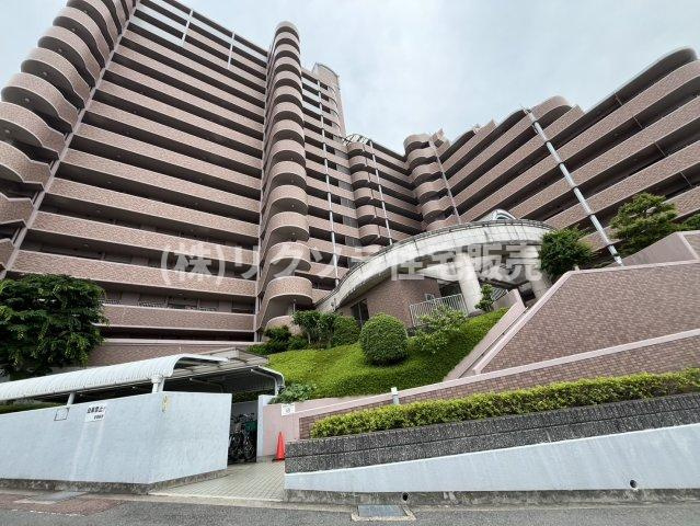 ランフォルセ寝屋川の外観|新しい生活にいかがでしょうか？外観はお住まいの顔になります。こだわりたいポイントですね。水回りリフォームやリノベーションも承ってます。
■現地見学・資金計画相談・住宅ローン相談もお問合せ受付中■