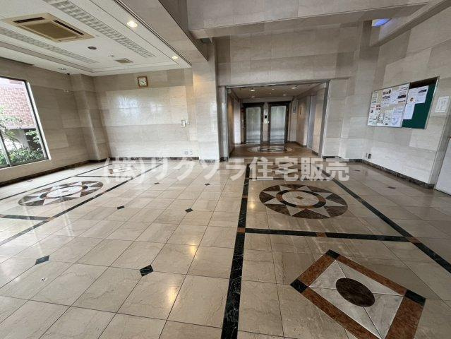 ランフォルセ寝屋川のエントランス|■物件内覧・資金計画相談・住宅ローン相談、リフォーム相談、お問合せ受付中■
※当日・翌日のご内覧、ご相談はお電話でのお問合せがスムーズです！