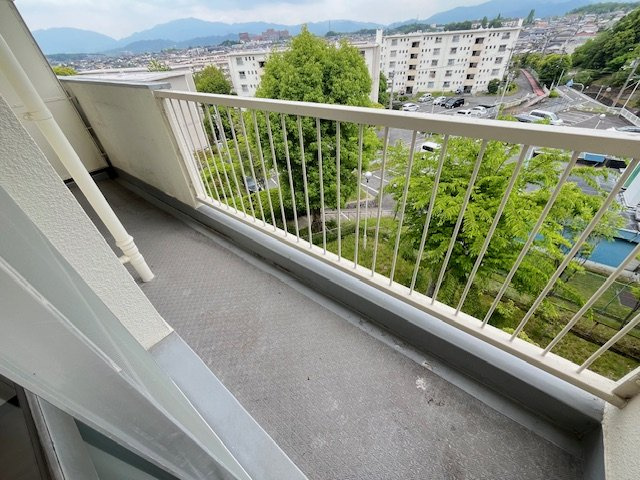 公団狭山住宅29号棟のバルコニー