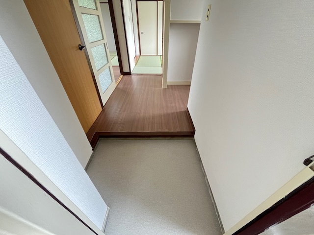 公団狭山住宅29号棟の玄関