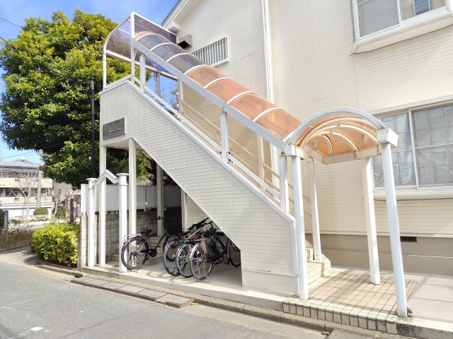 コーポタイシンのエントランス