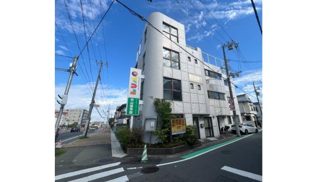 西宮市天道町　一棟収益ビル　満室稼働中の外観