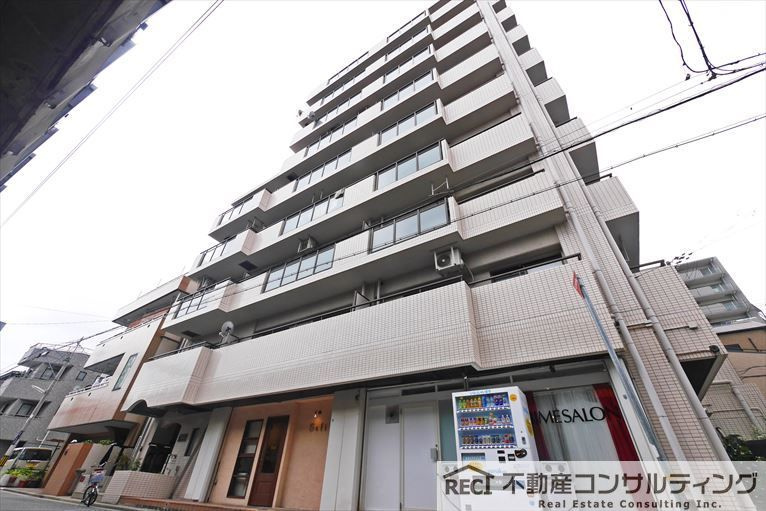 トーカンキャスティール六甲道の外観