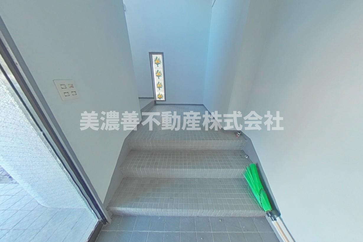 ６５３３７　岐阜市雄総桜町３丁目住居付き店舗のその他