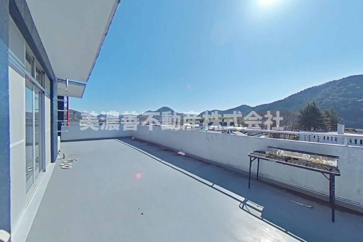 ６５３３７　岐阜市雄総桜町３丁目住居付き店舗のその他