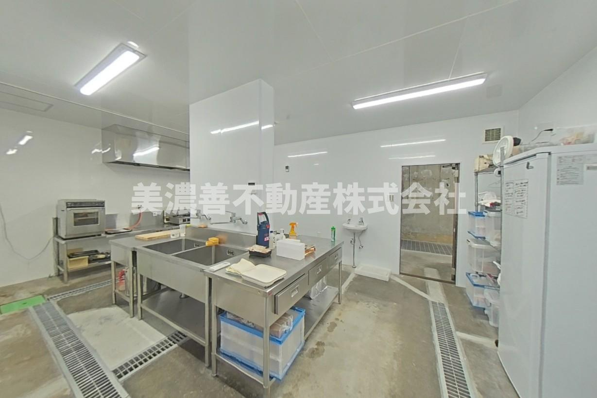 ６５３３７　岐阜市雄総桜町３丁目住居付き店舗のその他