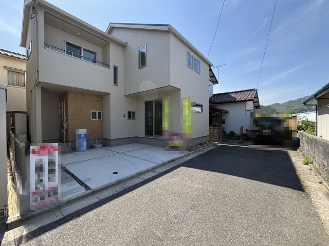 新築戸建　伴東5丁目の前面道路含む現地写真