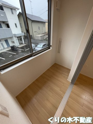 【バルコニー】 | N Anchorage | 暖かな日差しのふりそそぐバルコニー