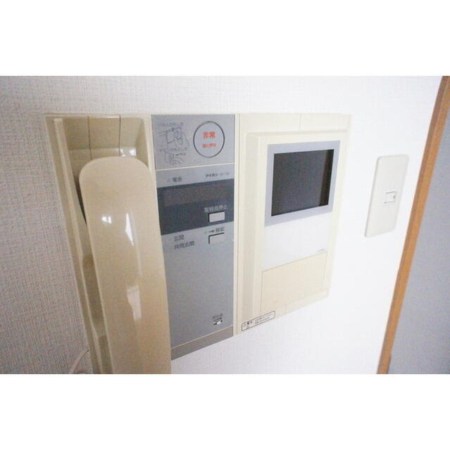 さくらビルの設備|モニター付きインターホン