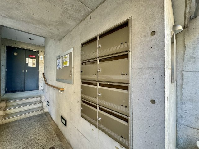 ナチュラルアンサンブルのエントランス