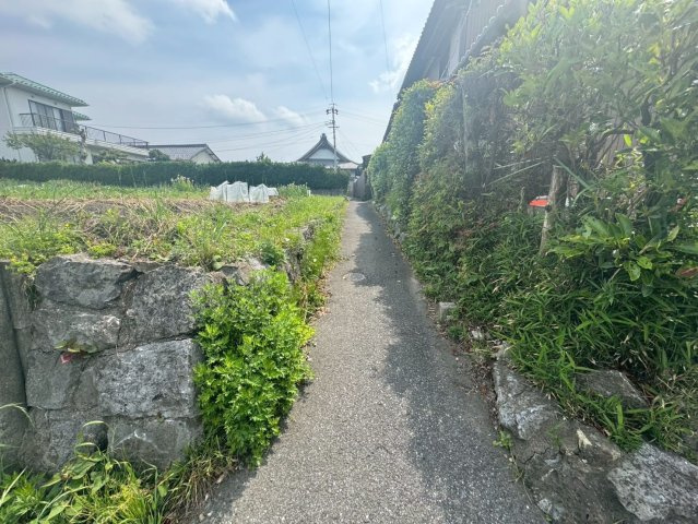 売土地　大垣市昼飯町　60.8坪の前面道路含む現地写真