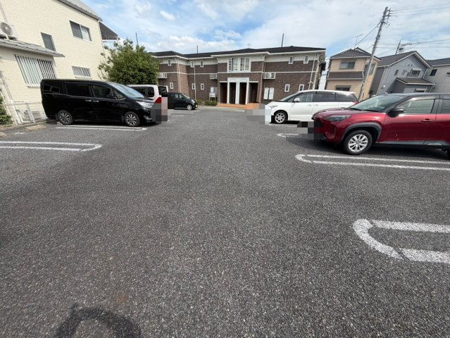 ガザニアの駐車場