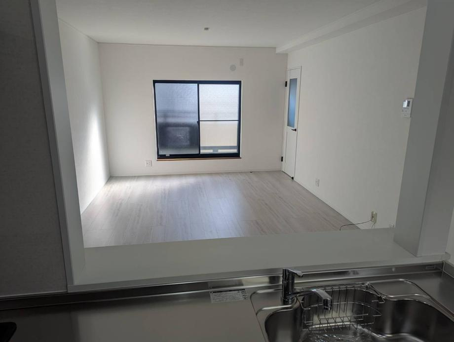 池之宮2丁目　中古一戸建ての居間・リビング|LDK16.5帖
■物件内覧・資金計画相談・住宅ローン相談、リフォーム相談、お問合せ受付中■
※当日・翌日のご内覧、ご相談はお電話でのお問合せがスムーズです！