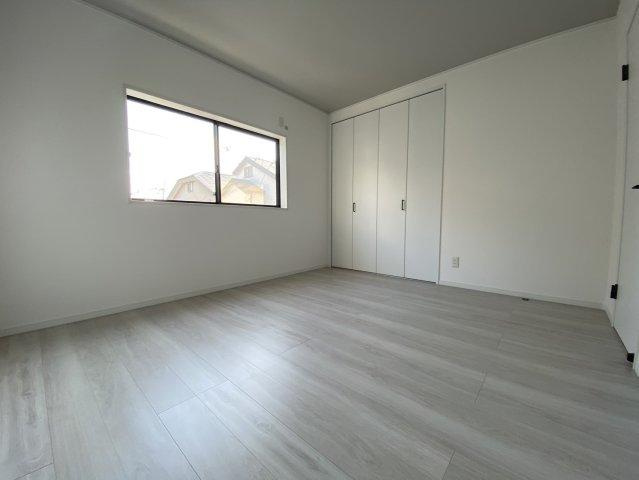 池之宮2丁目　中古一戸建ての洋室|洋室7.0帖
■物件内覧・資金計画相談・住宅ローン相談、リフォーム相談、お問合せ受付中■
※当日・翌日のご内覧、ご相談はお電話でのお問合せがスムーズです！