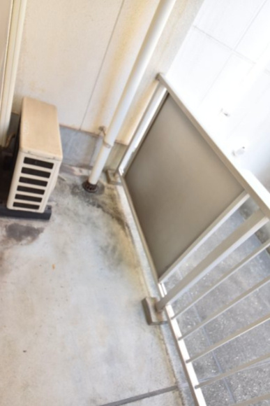 延広ビルのバルコニー