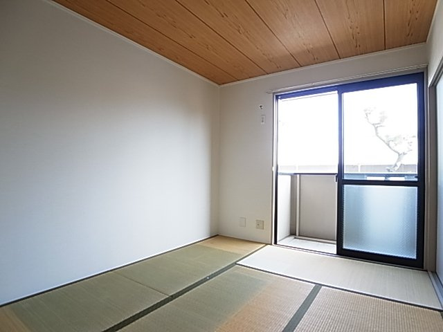 神戸市長田区山下町１丁目のアパート