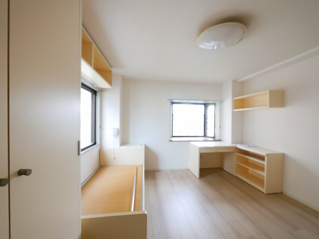 マンションアモリーノの居間・リビング