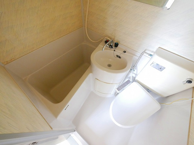 マンションアモリーノの浴室