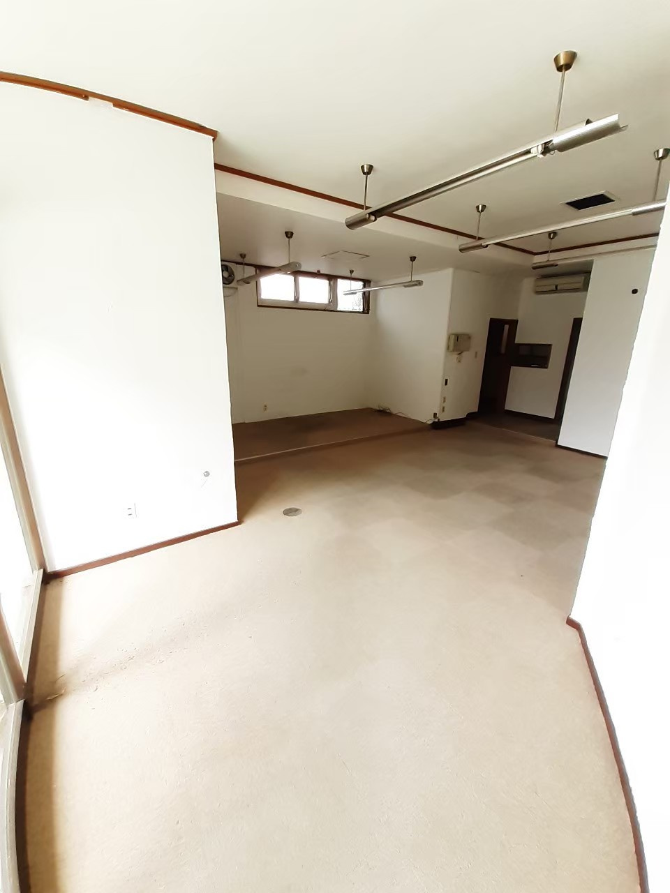 北坂戸NSビル　店舗の内装