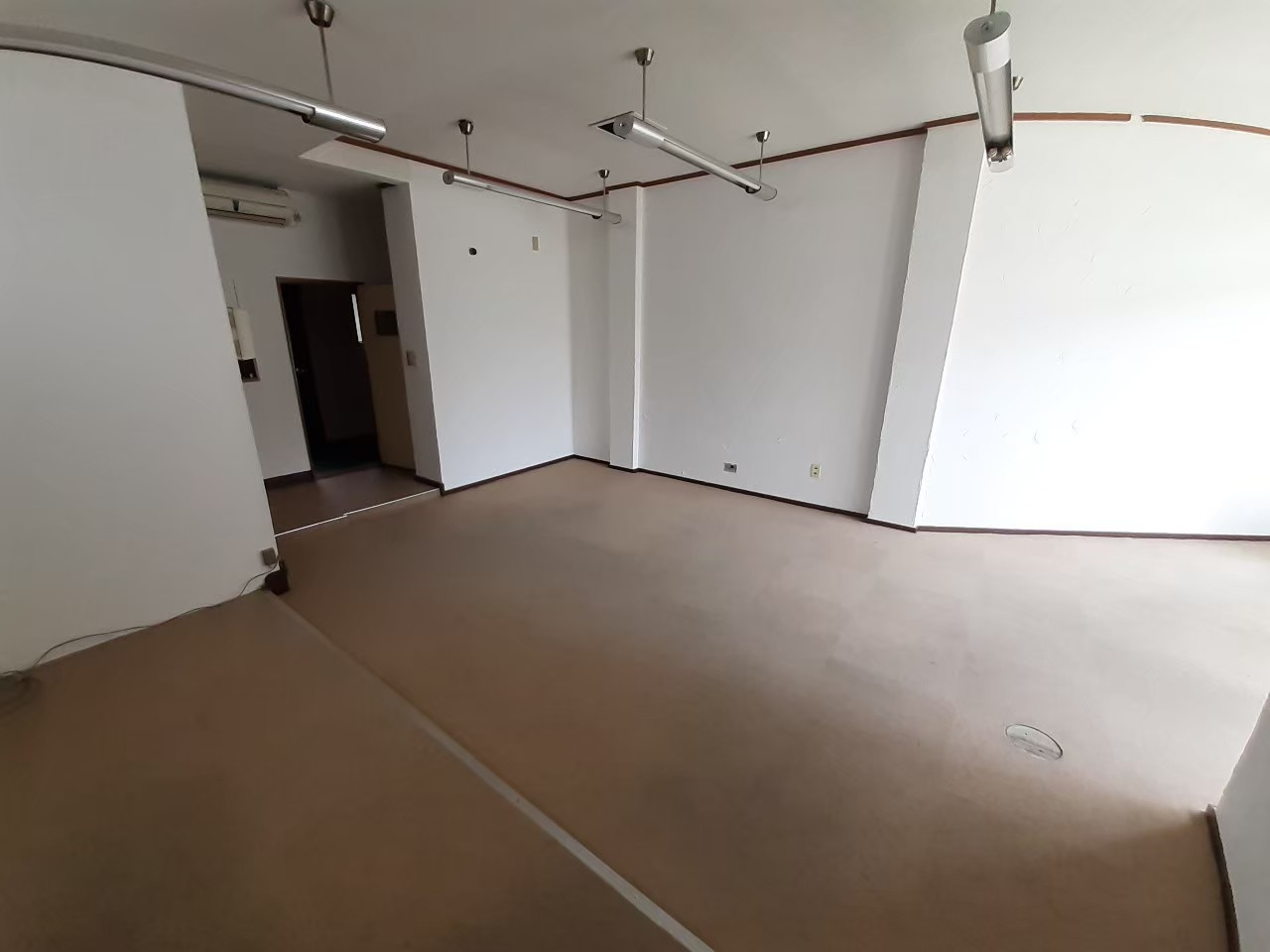 北坂戸NSビル　店舗の内装