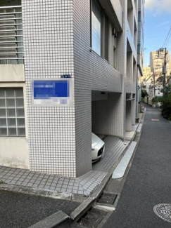 【外観】 | エントランス向かって左の外観です