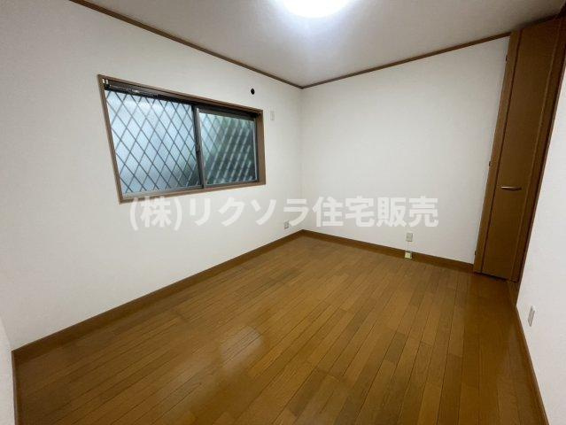 田井町　中古一戸建ての内装|洋室5.7帖
■物件内覧・資金計画相談・住宅ローン相談、リフォーム相談、お問合せ受付中■
※当日・翌日のご内覧、ご相談はお電話でのお問合せがスムーズです！
