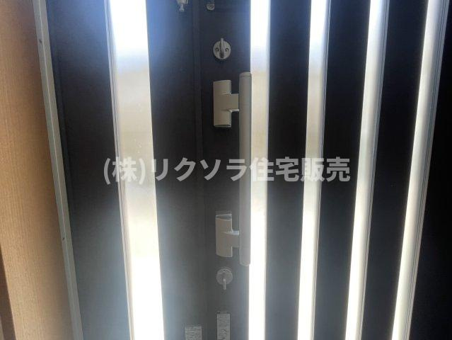田井町　中古一戸建ての防犯設備|ツーシリンダー錠
■物件内覧・資金計画相談・住宅ローン相談、リフォーム相談、お問合せ受付中■
※当日・翌日のご内覧、ご相談はお電話でのお問合せがスムーズです！
