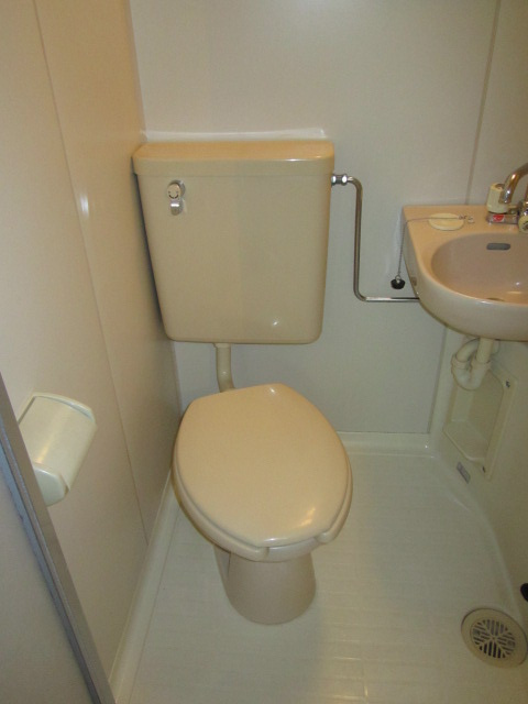 アルバトロス原のトイレ