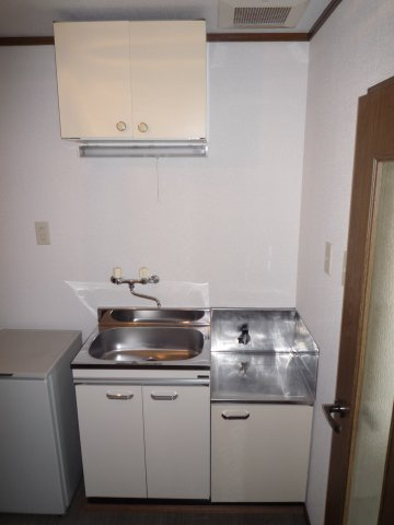 アルバトロス原の設備