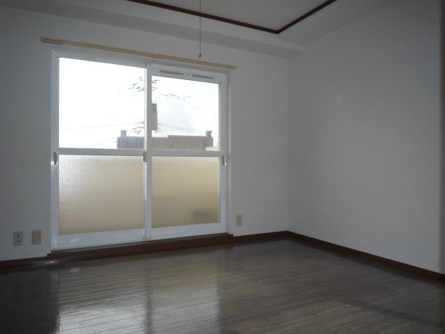 アルバトロス原の内装