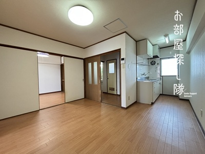 久留米市西町の賃貸マンションの居間・リビング