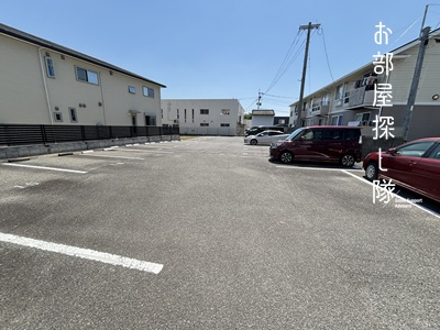 久留米市西町の賃貸マンションの居間・リビング