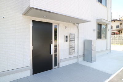 【エントランス】 | レリヤンファミリオⅧ