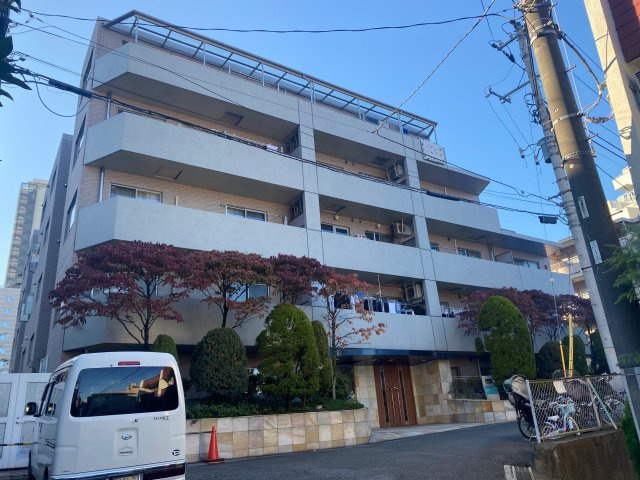 プライムコート戸山の外観