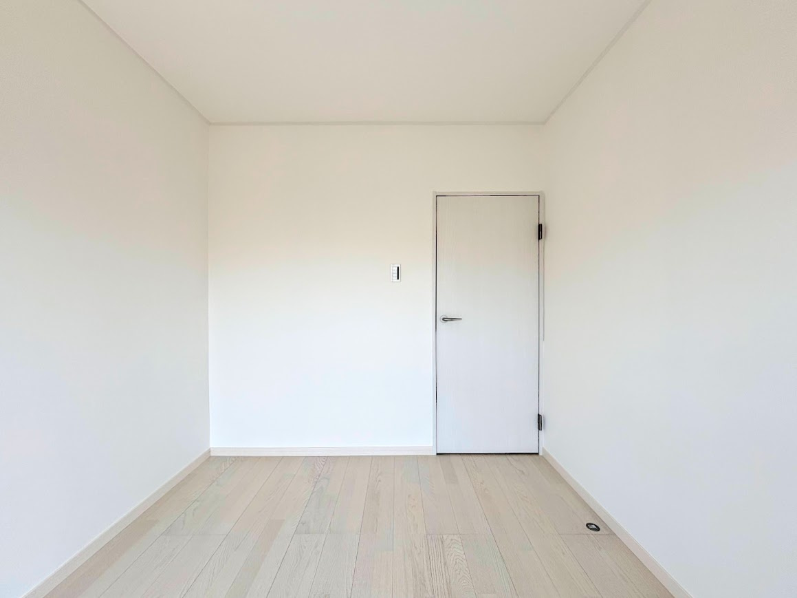 スカイヴィレッジ戸塚の洋室|◆感性を育むプライベートルームはシンプルでスマートな空間。好みの空間で読書をしたり、音楽を聞いたりと一人の時間も充実したものにできます。