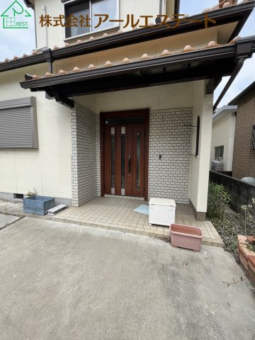 加古川市平岡町新在家　JR「東加古川駅」徒歩13分の玄関