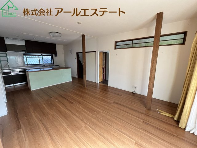 加古川市平岡町新在家　JR「東加古川駅」徒歩13分の居間・リビング