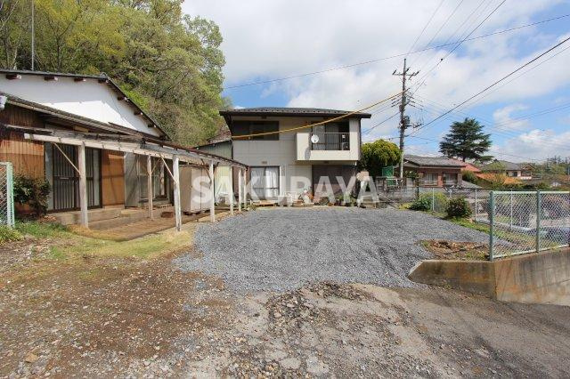 藤本方貸家の駐車場