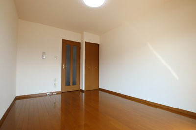 【洋室】 | パーシモンフィールド