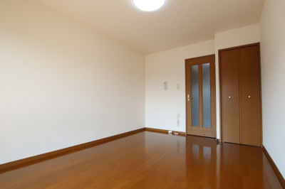 【洋室】 | パーシモンフィールド