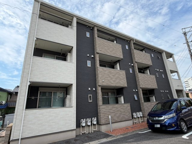 ベレッツァ　レガーロの外観