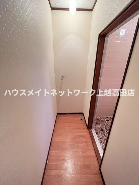 メゾンアイリスの設備|洗濯機置場