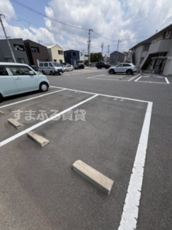 【駐車場】