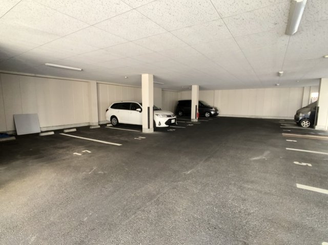 パステル新堂の駐車場