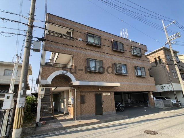 パステル新堂の外観