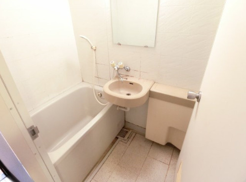 トーカンマンション久留米駅東の浴室|落ち着いた空間のお風呂です