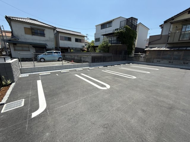 ステラ野里の駐車場