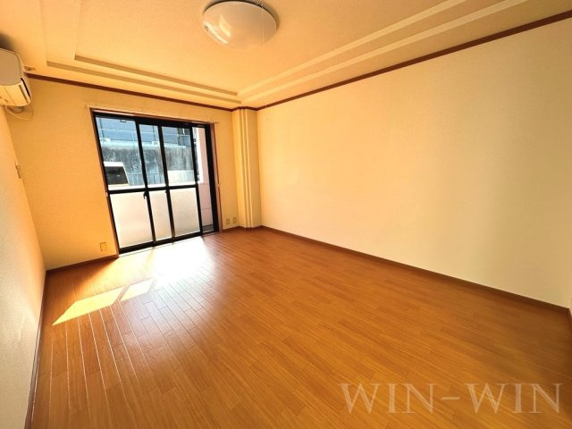 グランシャリオ一色の居間・リビング