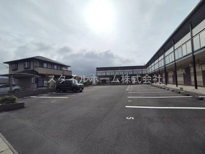 【駐車場】 | LaTorcheⅠ（ラトルシェ）