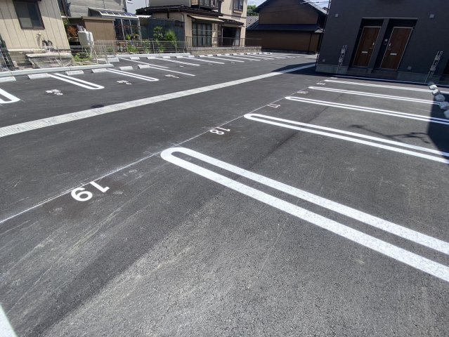 pam(パム)の駐車場